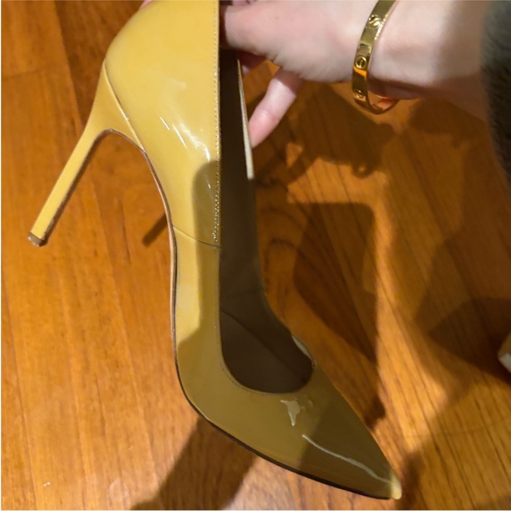Manolo Blahnik patent heels - Picture 5 of 6